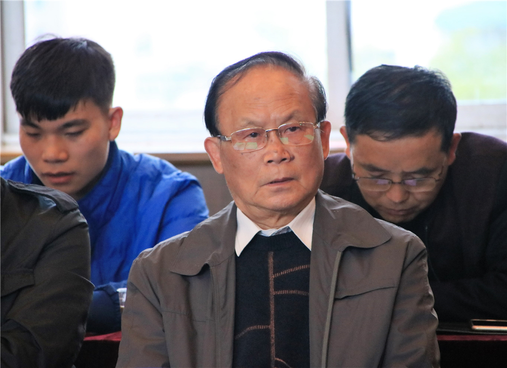 一拽毛.jpg