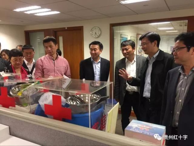 再续两地情谊 共商人道事业发展