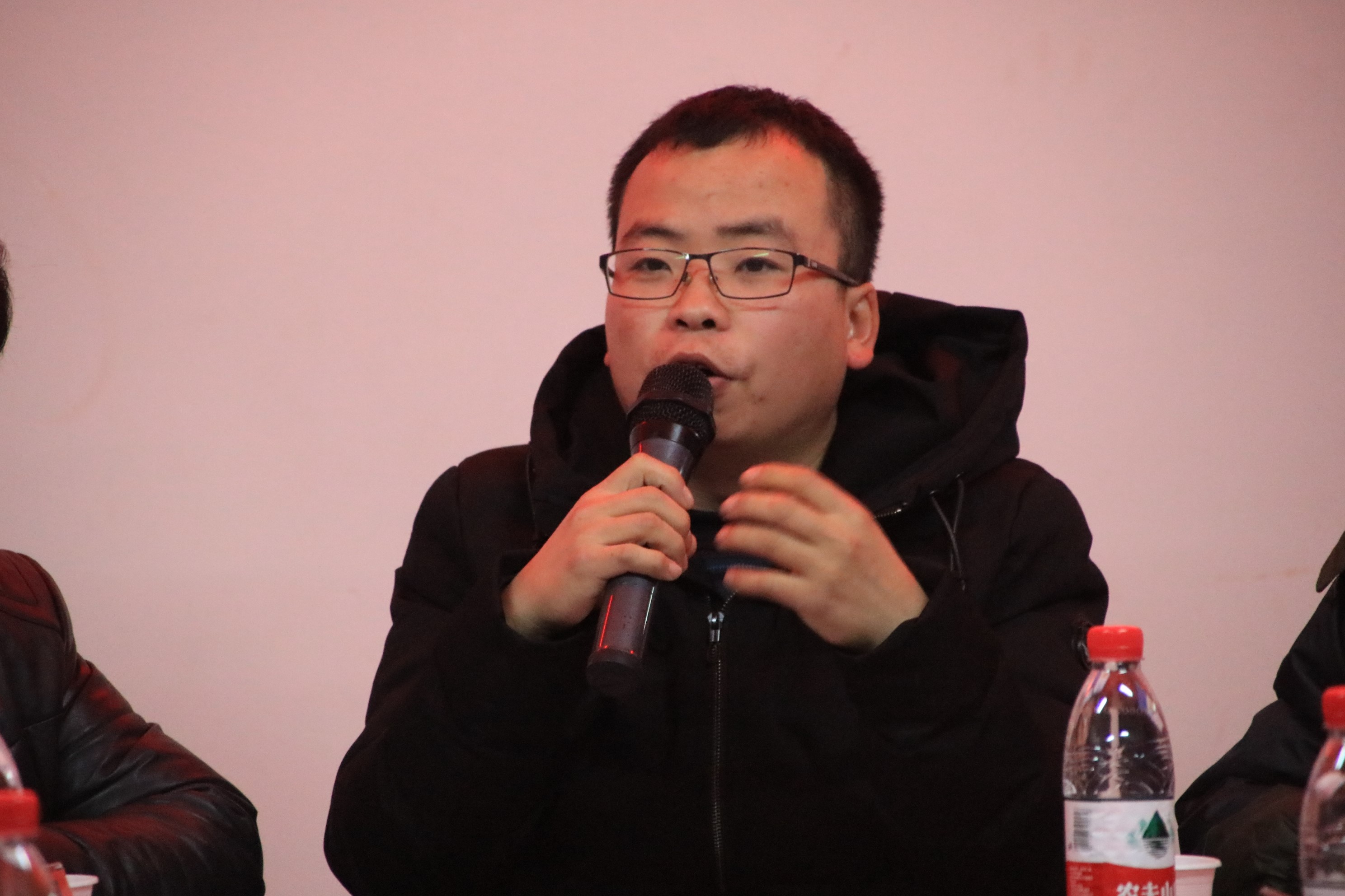 参会人员提问3.jpg