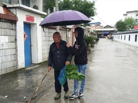 让我当一回您的眼_副本.jpg