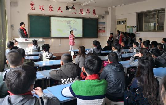甘肃资助贫困生_副本.jpg