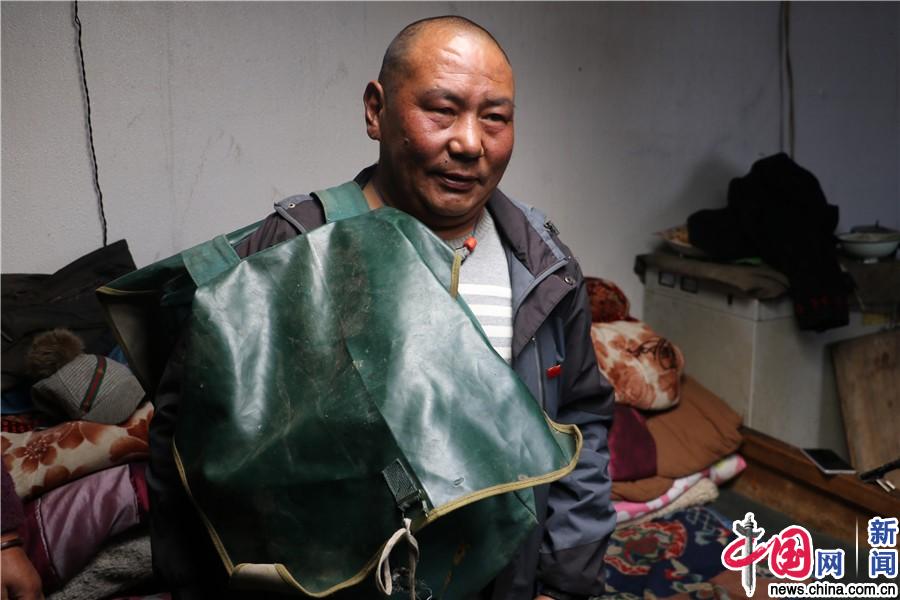 玉麦邮递员白玛江才3.jpg