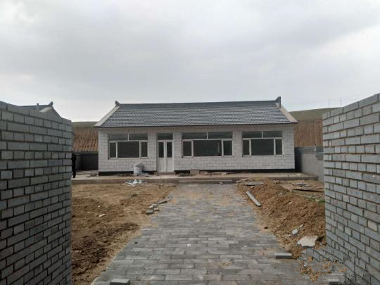 “坝上草原”贫困村_副本.jpg