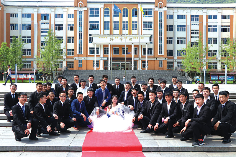 唯一班花“求婚”1.jpg