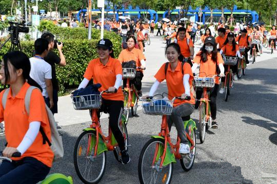 海峡两岸女大学生共骑行倡导“绿色共享”3_副本.jpg