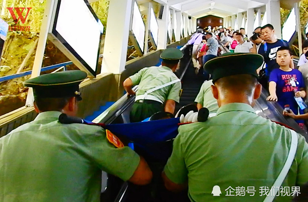武警1_副本.jpg