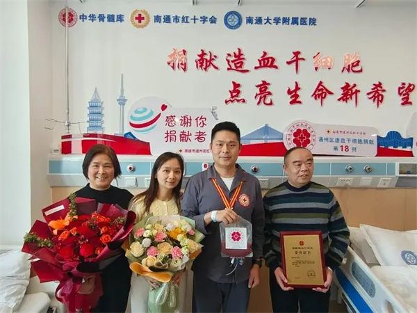 8c08bf0263a4a0e698a8ef3cc09bc055.jpg