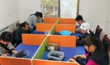 指尖编织幸福路——凯里市万潮镇“宝妈车间”托起乡村振兴新希望