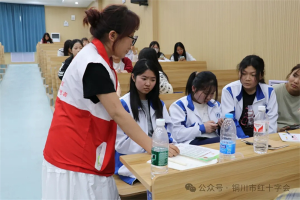 cdc859afcf2791004e8ece4ba7ccbba4.jpg