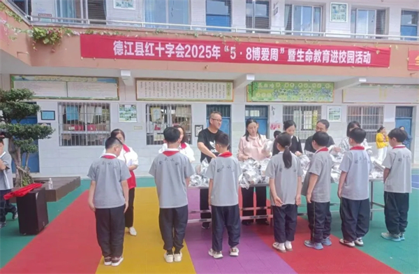 7b25b409b02ab12afc3f43c8ddde2331.jpg