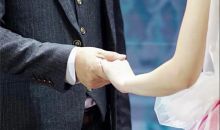 钱江晚报:天堂里的爸爸用特殊的方式“见证了”女儿的婚礼