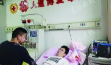 贵州两位80后 挽袖捐献干细胞