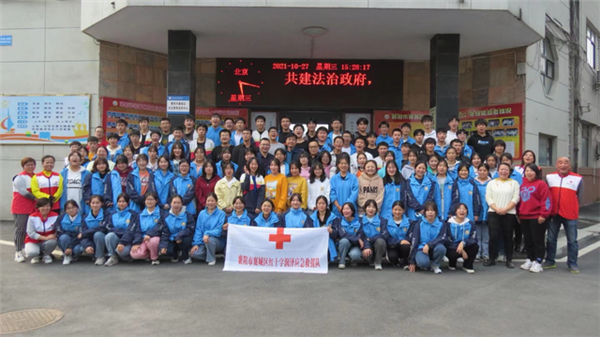 edfe1a48e2902f6e14b18ffc92dc56bf.jpg