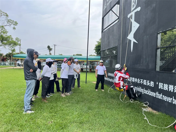 北海市红十字救援队开展新学员绳索技能专项培训