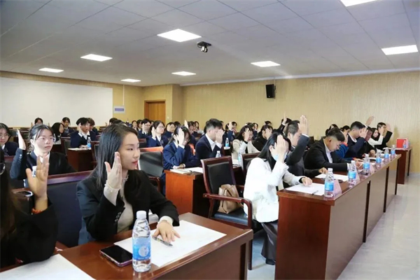 广东肇庆首家高校红十字会成立、汕尾海丰县红十字会应急救护培训基地揭牌