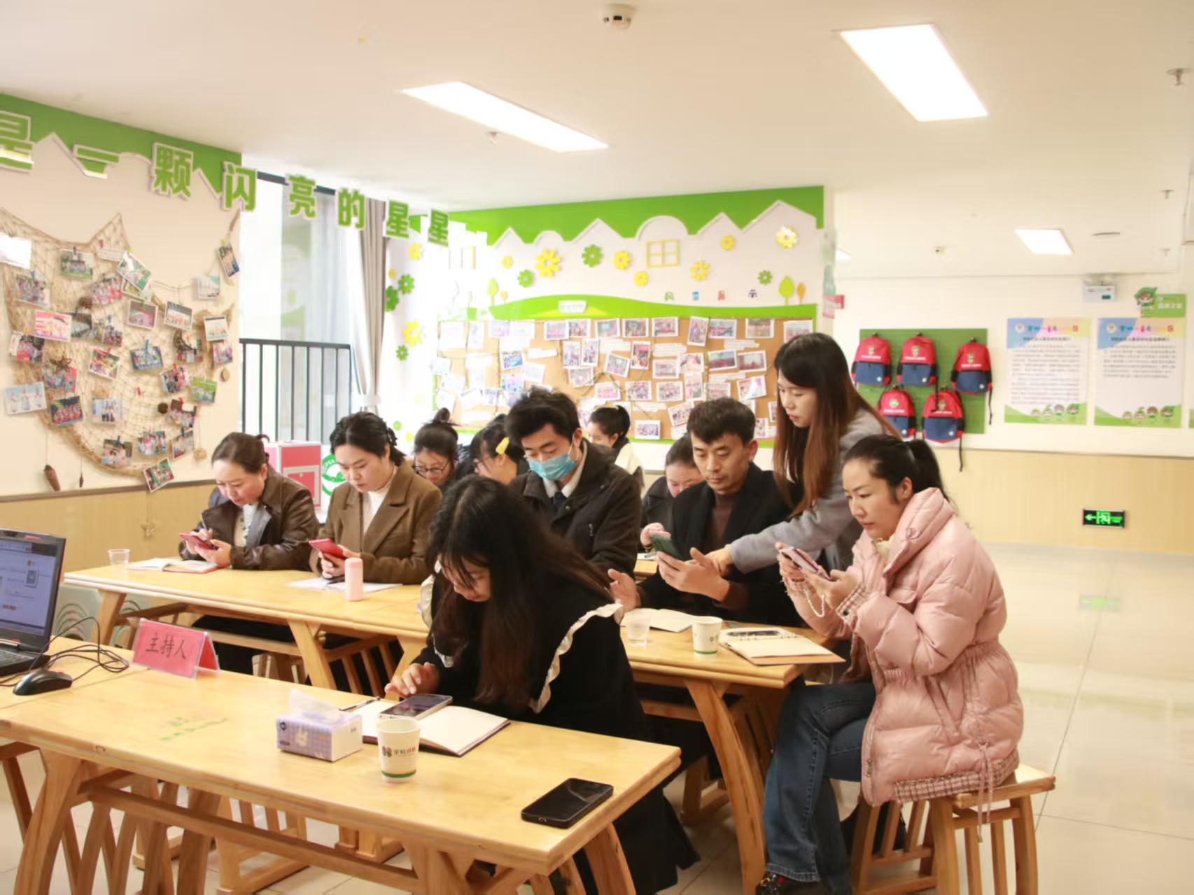 8c98ccc02ad464224d3742bd64ace069.jpg