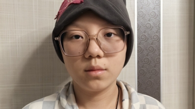 请救救我女儿！一名患白血病的21岁女大学生