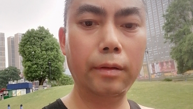 丈夫身患肺癌 妻子含泪求助