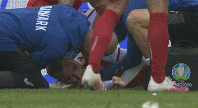 89e318a7a1c04248487e1f104a577bc8.gif