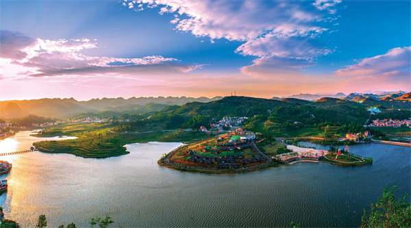 喜迎"旅游两会" | 贵州全域旅游 逐梦山水之间