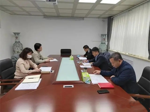 菏泽市红十字会理论学习中心组进行集中学习